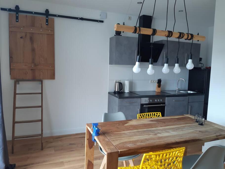 Ferienloft Ottos Werkstatt Mit Saunafass Dannenfels Exteriér fotografie